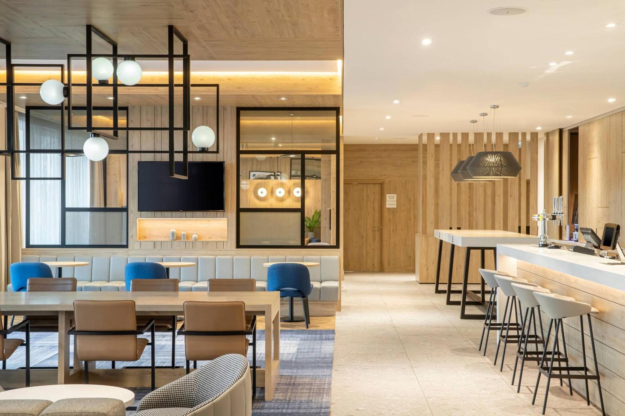 Courtyard By Marriott Inverness Airport Eksteriør bilde