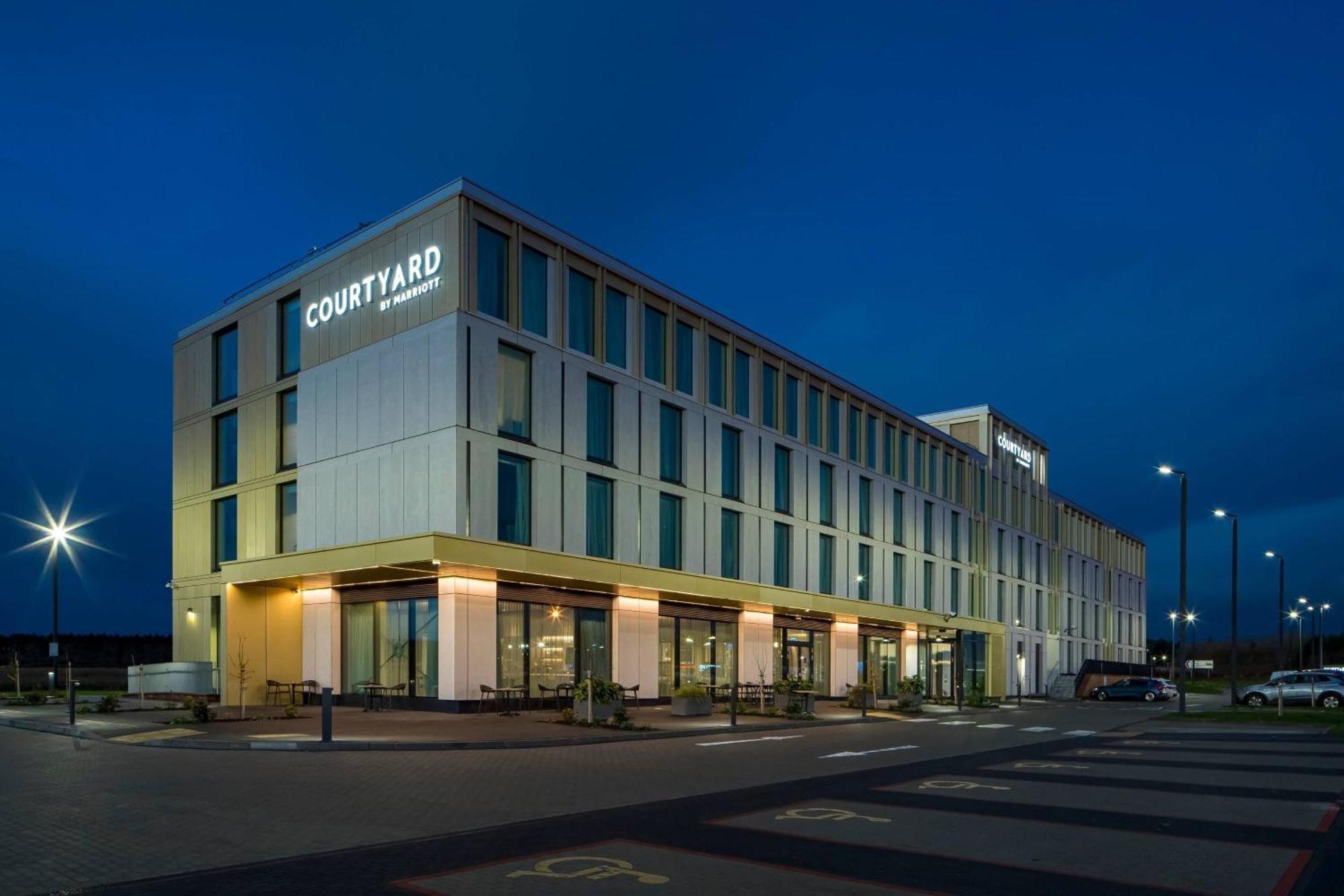 Courtyard By Marriott Inverness Airport Eksteriør bilde